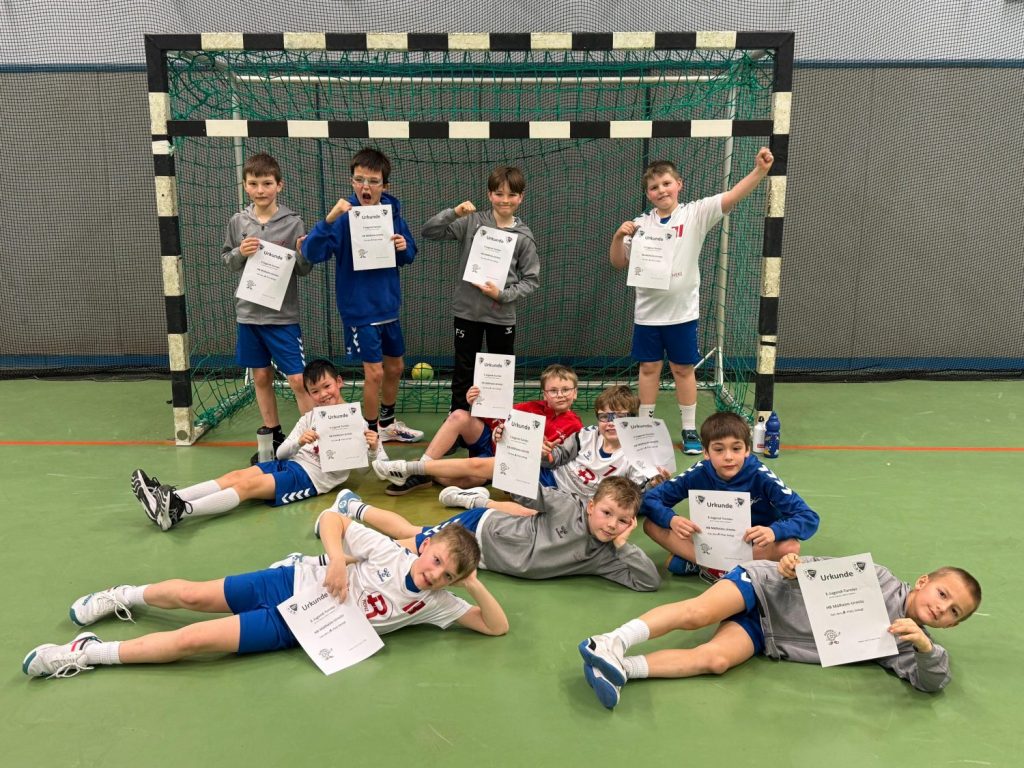 E2 überzeugt erneut beim Handballturnier -Turniersieg dank Kampfgeist